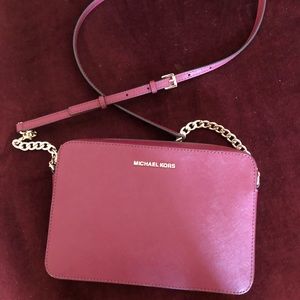 Michael Kors Jet Set Travel crossbody